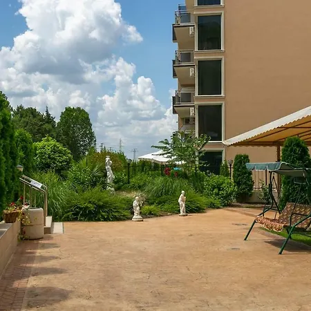 Апартамент 1bedroom On 2nd Floor With Kitchen Fv