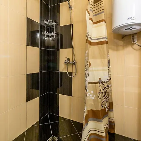 Апартамент 1bedroom On 2nd Floor With Kitchen Fv